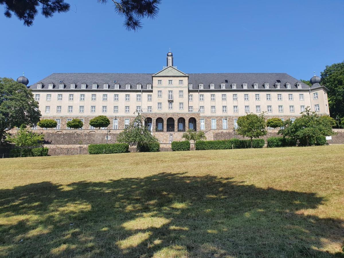 Kardinal Schulte Haus Otel Bergisch Gladbach Dış mekan fotoğraf