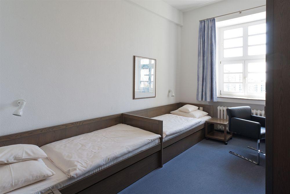 Kardinal Schulte Haus Otel Bergisch Gladbach Dış mekan fotoğraf